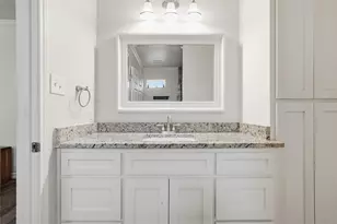 312 N Houston St, Lorena, TX 76655 - Photo 16