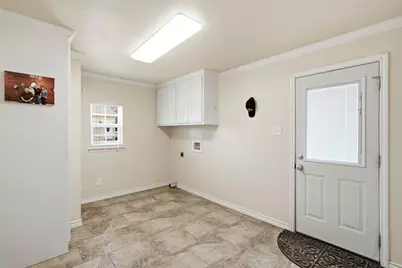 312 N Houston Street, Lorena, TX 76655 - Photo 12