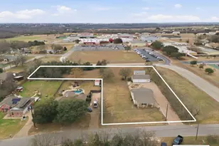 312 N Houston St, Lorena, TX 76655 - Photo 32