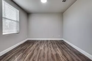 1035 Mayflowers Ln, Lancaster, TX 75134 - Photo 12