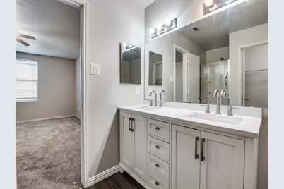 1035 Mayflowers Lane, Lancaster, TX 75134 - Photo 16