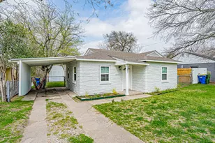 542 S Redford Ln, White Settlement, TX 76108 - Photo 2