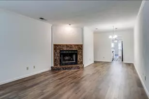 13853 Leinsper Green St, Dallas, TX 75240 - Photo 2