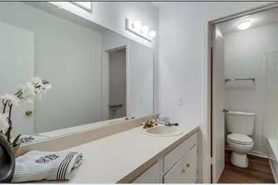 13853 Leinsper Green Street, Dallas, TX 75240 - Photo 10