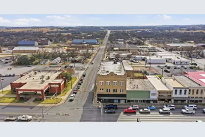 107 S Austin Street, Comanche, TX 76442 - Photo 6