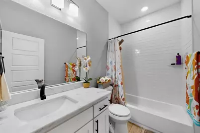 1901 Avenue E, Grand Prairie, TX 75051 - Photo 2