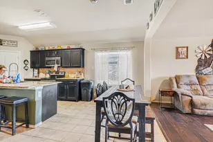 605 River Rock Dr, Azle, TX 76020 - Photo 12