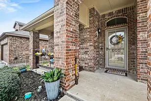 605 River Rock Dr, Azle, TX 76020 - Photo 4