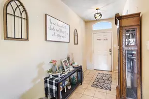 605 River Rock Dr, Azle, TX 76020 - Photo 4