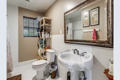 111 W Kenwood Drive, Garland, TX 75041 - Photo 8