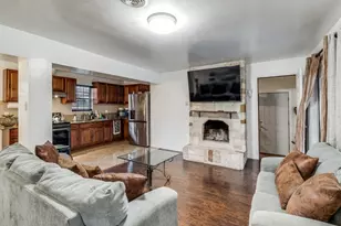 111 W Kenwood Dr, Garland, TX 75041 - Photo 2