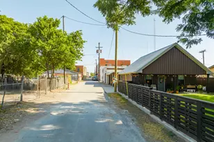 116 E Gould St, Hillsboro, TX 76645 - Photo 26