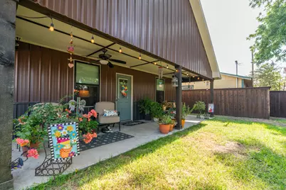 116 E Gould Street, Hillsboro, TX 76645 - Photo 2