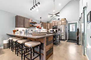 116 E Gould St, Hillsboro, TX 76645 - Photo 6