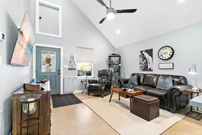 116 E Gould Street, Hillsboro, TX 76645 - Photo 4