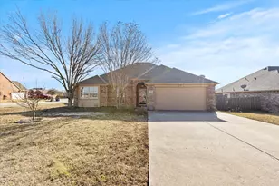 501 Wood Dr, Gunter, TX 75058 - Photo 2