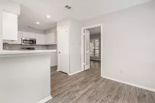 1024 Ledgemont Dr, Plano, TX 75025 - Photo 10