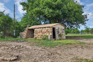3800 County Rd 1125, Cleburne, TX 76033 - Photo 32