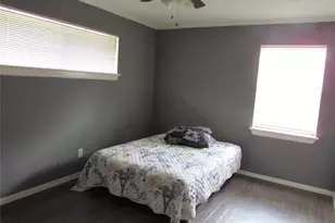 10513 Shauna Dr, Greenville, TX 75402 - Photo 16