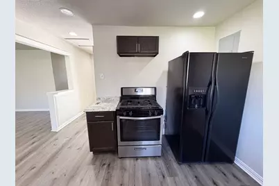 1307 Janann Avenue, Arlington, TX 76014 - Photo 6