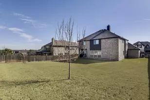 807 Imperial Wy, Mansfield, TX 76063 - Photo 4