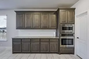 807 Imperial Wy, Mansfield, TX 76063 - Photo 10