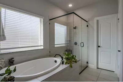 807 Imperial Way, Mansfield, TX 76063 - Photo 18