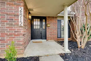 2812 Carnaby Ln, Flower Mound, TX 75028 - Photo 2