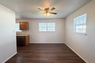 493 N Bryant Ave, Midlothian, TX 76065 - Photo 12