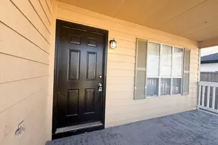 493 N Bryant Ave, Midlothian, TX 76065 - Photo 4