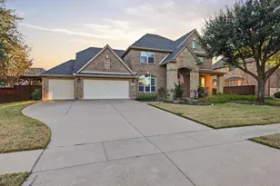 2632 Lakebend Dr, Grand Prairie, TX 75054 - Photo 2