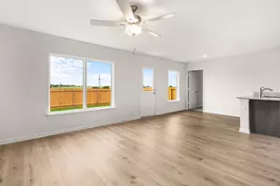 307 Julian Davis Dr, Venus, TX 76084 - Photo 4
