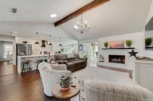 2923 Southridge Dr, Grapevine, TX 76051 - Photo 4