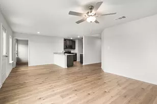 307 Julian Davis Dr, Venus, TX 76084 - Photo 2