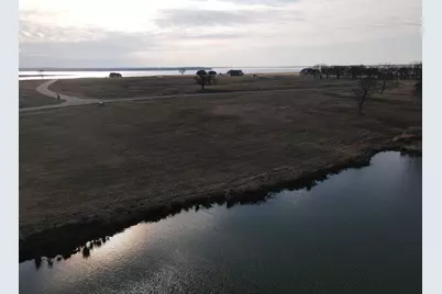 340 Peninsula Drive, Honey Grove, TX 75446 - Photo 14