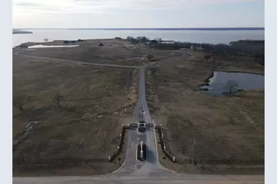 340 Peninsula Drive, Honey Grove, TX 75446 - Photo 4