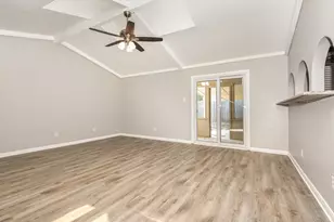 421 Cavender Ct, Hurst, TX 76054 - Photo 4