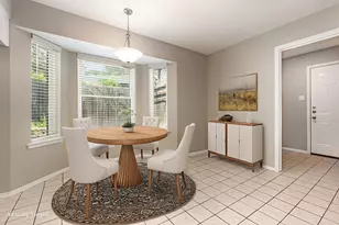 421 Cavender Ct, Hurst, TX 76054 - Photo 10