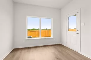 317 Julian Davis Dr, Venus, TX 76084 - Photo 6