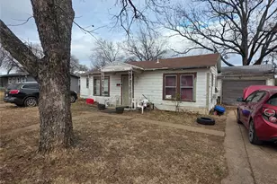 213 Pennsylvania Ave, Graham, TX 76450 - Photo 2