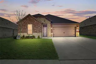 10908 Summer Rain Blvd, Aubrey, TX 76227 - Photo 2