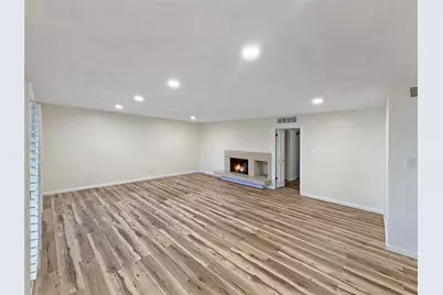 2301 Ridgmar Plaza #5, Fort Worth, TX 76116 - Photo 2