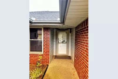 7604 Teresa Court, North Richland Hills, TX 76182 - Photo 2