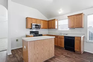 5517 Timber Ridge Ct, Watauga, TX 76137 - Photo 6