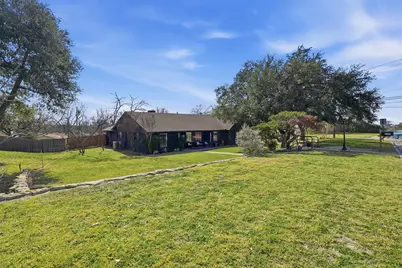 1105 Charles Street, Weatherford, TX 76086 - Photo 36