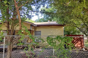 207 Thompson St, Waxahachie, TX 75165 - Photo 16