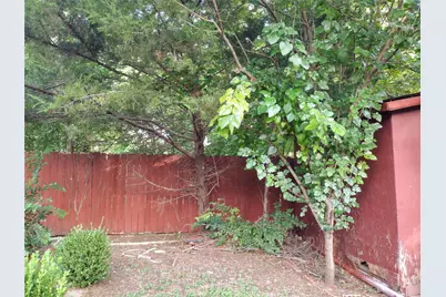 207 Thompson Street, Waxahachie, TX 75165 - Photo 4