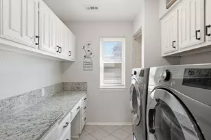 9105 Bryson Dr, Dallas, TX 75238 - Photo 18