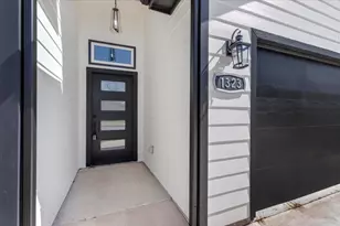 1323 S Montgomery St, Sherman, TX 75090 - Photo 6