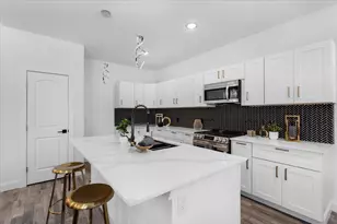 1323 S Montgomery St, Sherman, TX 75090 - Photo 2